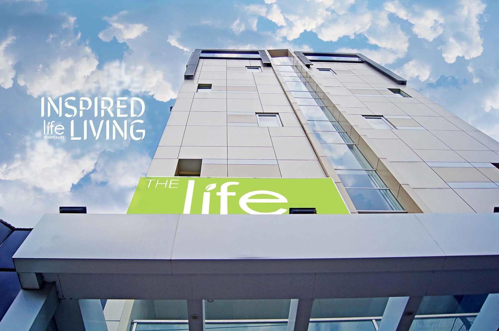 The Life Hotels City Center Сурабая Екстериор снимка